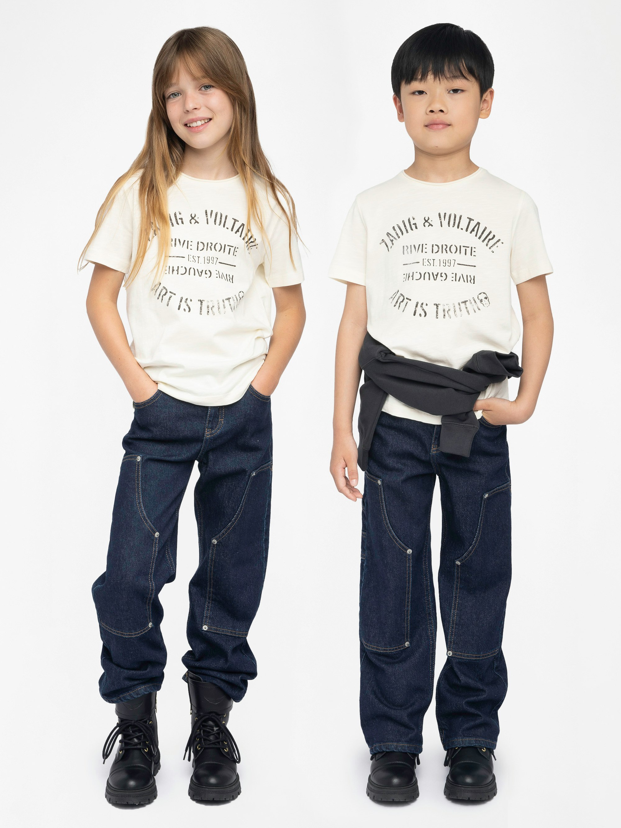 Toby Boy's T-shirt - Short-sleeved t-shirt, round neck with rolled edges, print on the front.