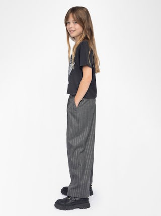 Amber Girl's T-shirt - Round neck t-shirt, regular fit, logo printed on the front.