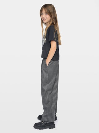 Amber Girl's T-shirt - Round neck t-shirt, regular fit, logo printed on the front.