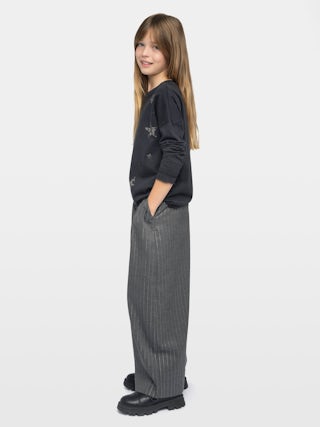 Jo Girl's T-shirt - Long-sleeved t-shirt with round neck and rhinestone star illustration on the front.