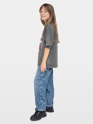 Jorja Girl's T-shirt - Oversized fit t-shirt, round neck with western print on the front.
