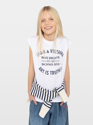 T-shirt Thya Girl - - Heavy jersey
- Short sleeves
- Side slits
- Front logo print
- Rhinestone wing