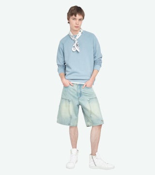 Uppy Sweatshirt - Raglan long-sleeved sweatshirt with back print.