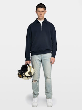 Moya Sweatshirt - Sweatshirt with trucker collar, zip closure, long sleeves with print on back.