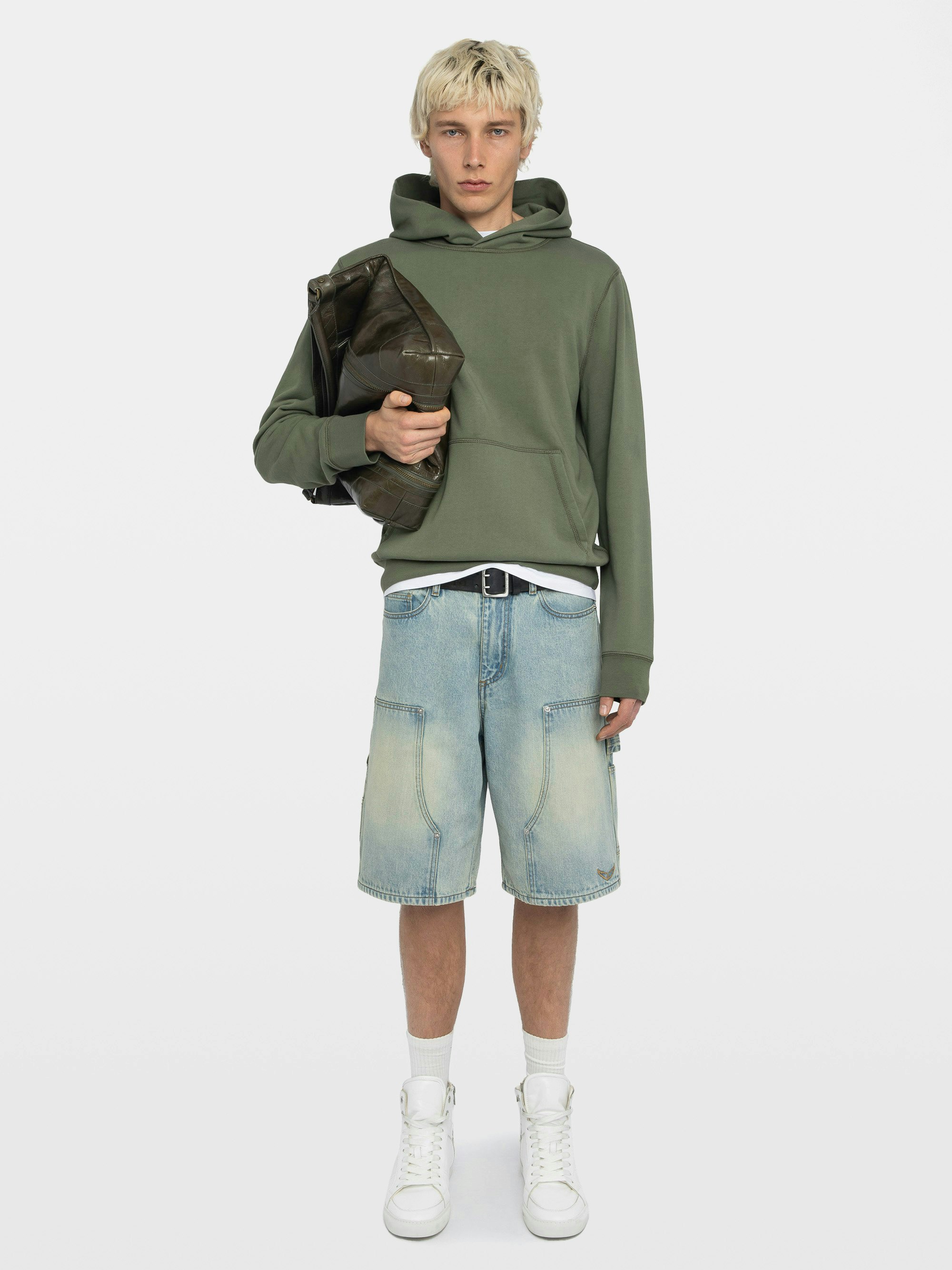 Sweatshirt Sanchi - Long-sleeved hooded sweatshirt with back print.