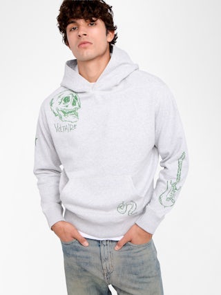 Sweatshirt Sacha - Sweatshirt à capuche avec customisations.