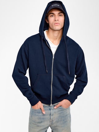 Sweatshirt Sacha - Sweatshirt à capuche avec broderie au dos.