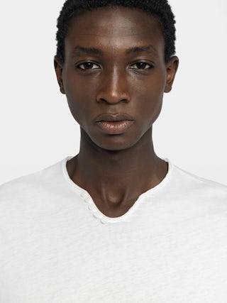 Henley T-shirt Monastir - Long-sleeved henley t-shirt with printed design on the back.