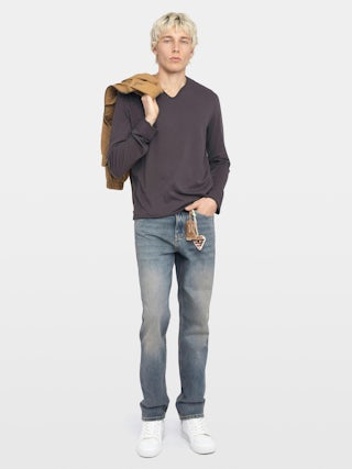 Henley T-shirt Monastir - Long-sleeve Henley shirt with wing embroidery on the sleeve.