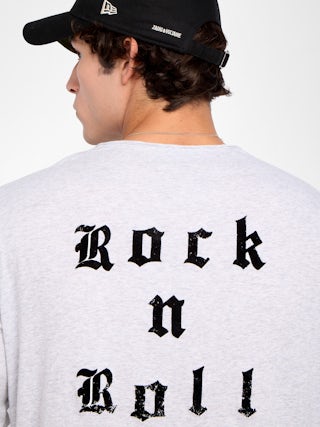 Monsatir Henley T-shirt - Long-sleeved henley t-shirt with print on the back.