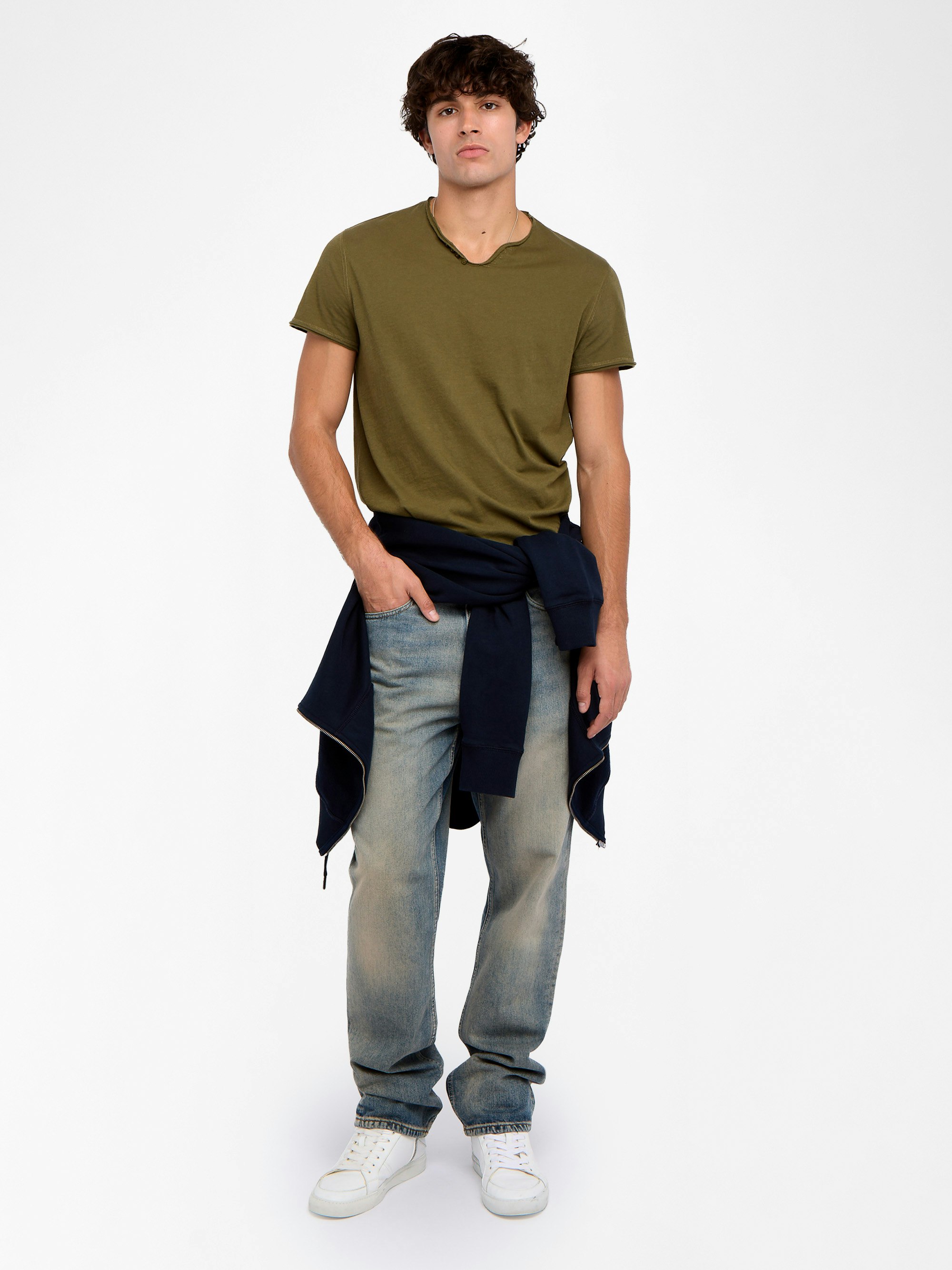 Monsatir Henley T-shirt - Short-sleeved henley t-shirt adorned with patches on the back.