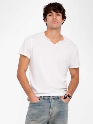 Henley T-shirt Monastir - Short-sleeved Henley T-shirt with crest print at back.