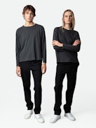 Ellon T-Shirt - Unisex dark grey cotton long-sleeved T-shirt with studio insignia on the back.