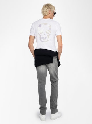 Stockholm T-shirt - Short-sleeved T-shirt with skull print on the back and front pocket.