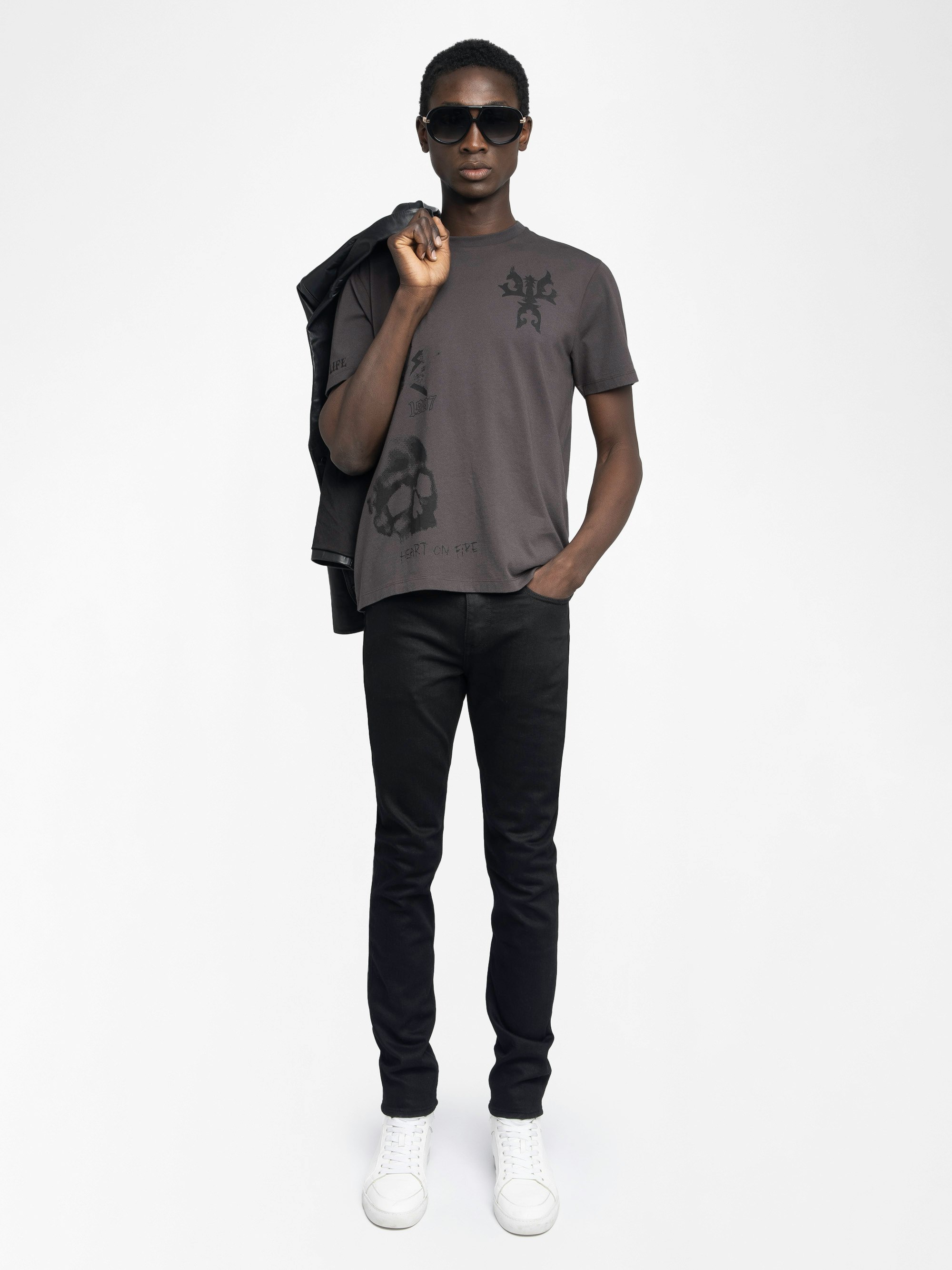Tommy T-shirt - Short sleeve multi-custom T-shirt.