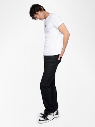 Tommy T-shirt - Short-sleeved t-shirt adorned with a signature badge at the front.