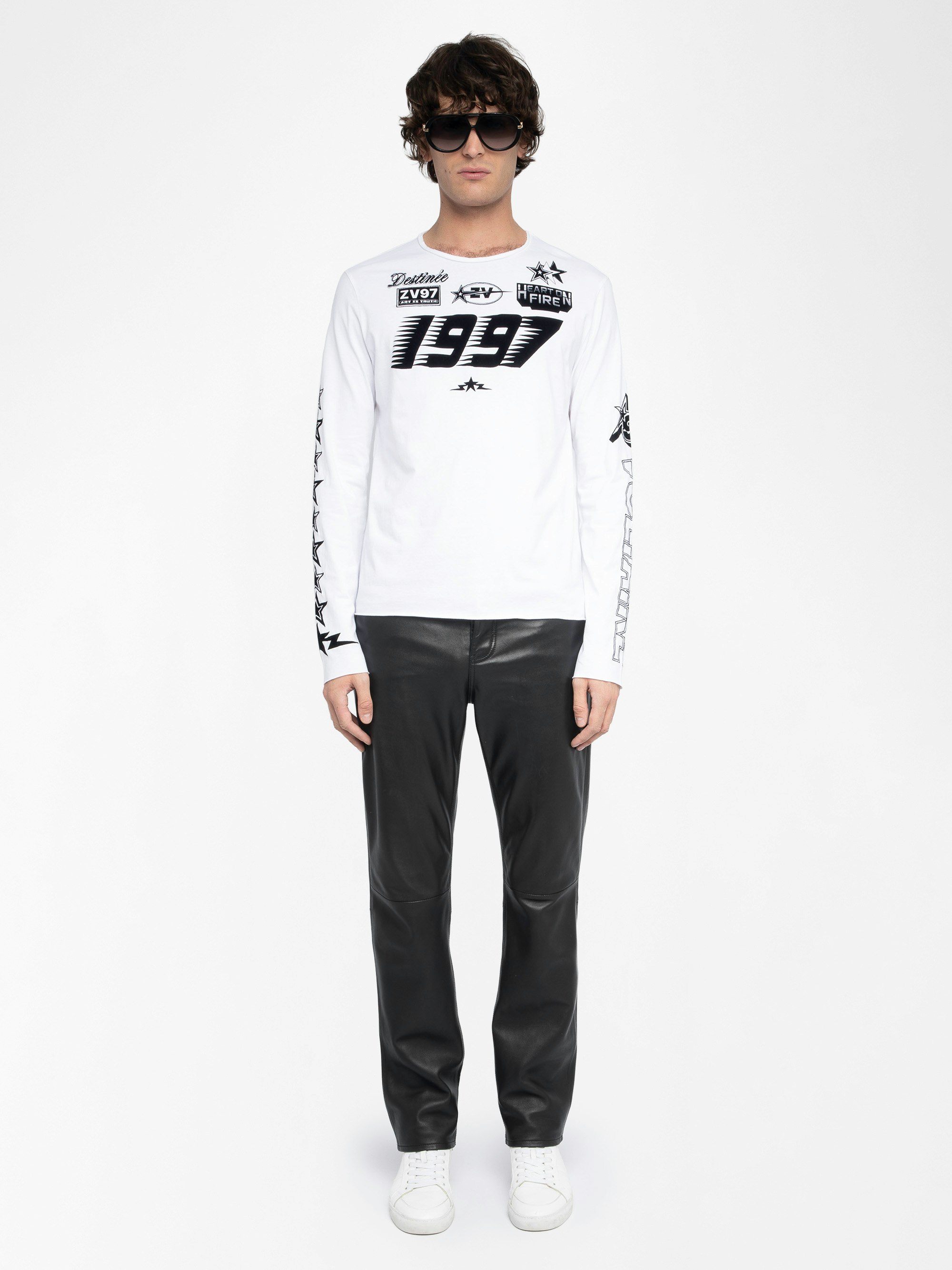 Timo T-shirt - Long-sleeved t-shirt with flock and embroidered customisations.