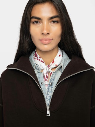 Maya Sweatshirt - Sweatshirt with high collar and zip closure with embroidery and rhinestones on back.