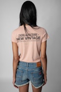 Guitare Diamanté Henley T-shirt - Women's pink cotton Henley T-shirt with guitar print and diamanté
