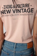 Guitare Diamanté Henley T-shirt - Women's pink cotton Henley T-shirt with guitar print and diamanté