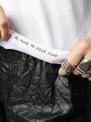 Henley T-shirt Tuni - Organic cotton Tunisian with short sleeves, "Be Kind To Your Mind" message inside and rhinestone ZV wings on the back.