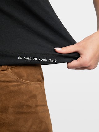 Henley T-shirt Tuni - Organic cotton Tunisian with short sleeves, "Be Kind To Your Mind" message inside and rhinestone ZV wings on the back.