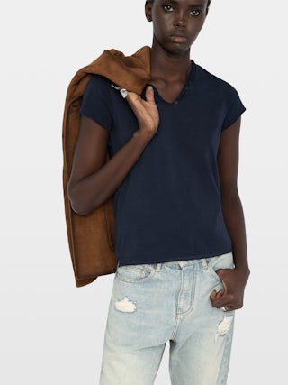 Serafino - Serafino a girocollo, maniche corte, stemma sul retro.