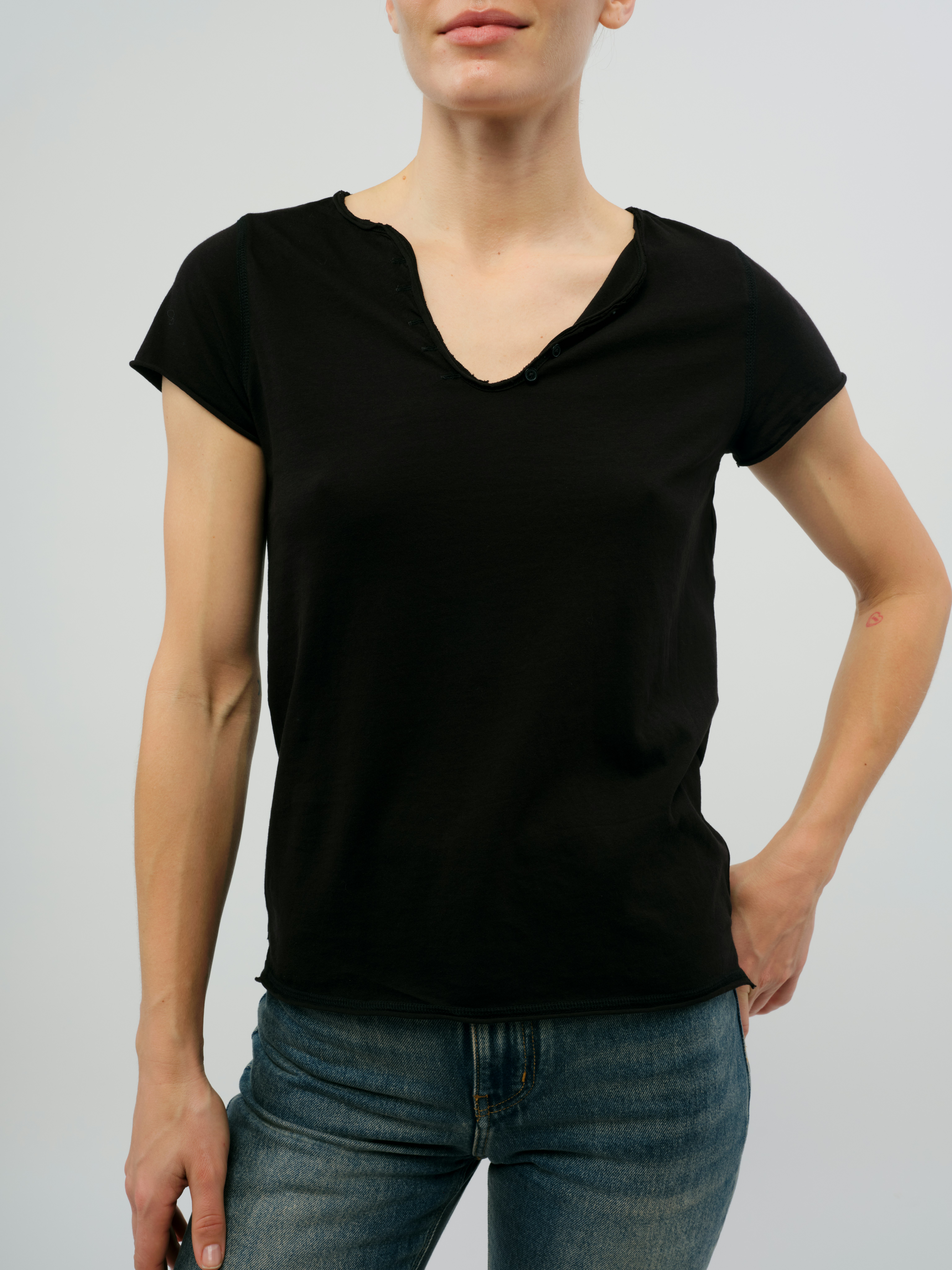 Tunisien Big Wings Top - Fishnet top with wing design details.