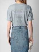 T-shirt Marta Concert Strass - T-shirt grigia a maniche corte con motivi Concert, teschio e ali in strass.