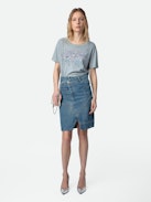 T-shirt Marta Concert Strass - T-shirt grigia a maniche corte con motivi Concert, teschio e ali in strass.