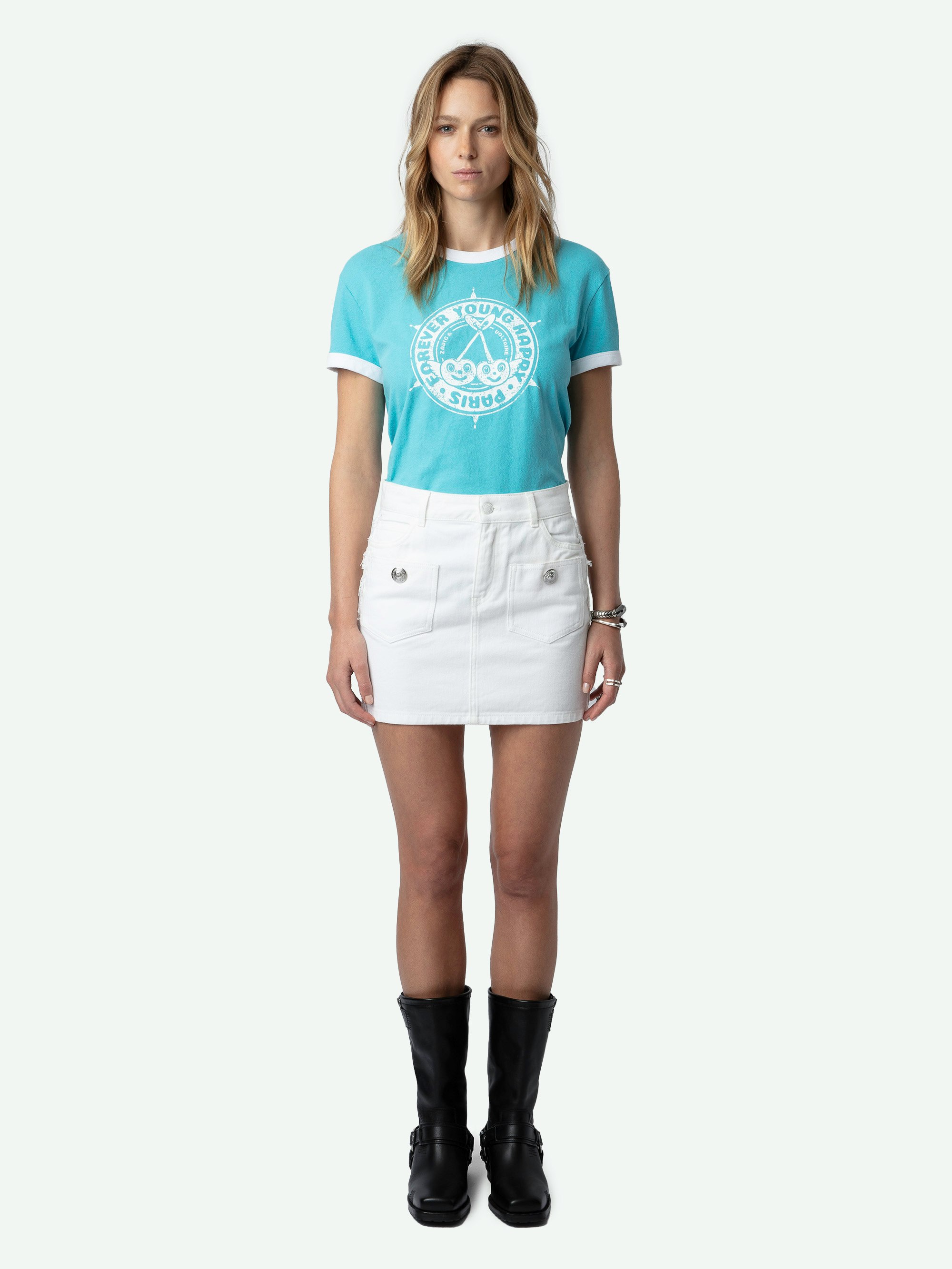 T-shirt Walk Blason - T-shirt en coton biologique bleu à manches courtes et imprimés blason et cerises à l'avant.