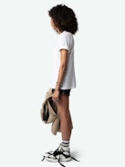 T-shirt Edwin Hearts - T-shirt bianca oversize in cotone biologico con maniche corte e floccatura "Hello Stop Breaking Hearts" sul davanti.