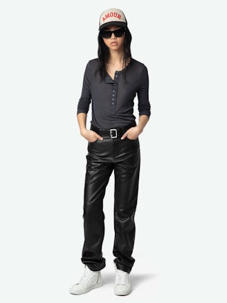 T-shirt Blair - T-shirt a maniche lunghe con chiusura a bottoni e ali sul davanti.