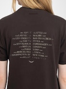 T-shirt Edwin - T-shirt oversize a maniche corte con stampa fotografica e strass sul davanti e sul retro.