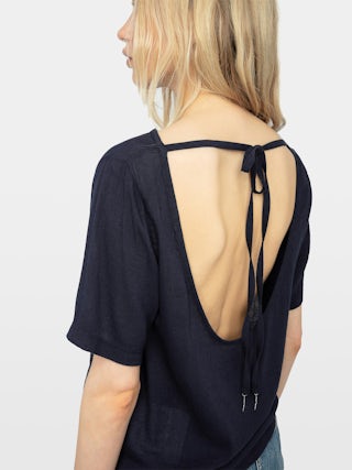 Ella Open Back T Shirt - Short-sleeved T-shirt with open back and drawstring with wing charms.