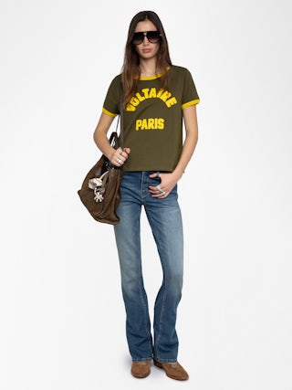 T-Shirt Alys - T-Shirt mit Rundhalsausschnitt und kurzen Ärmeln mit Schriftzug vorne.