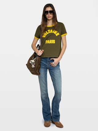 Alys T-shirt - Round neck short-sleeved t-shirt with writing on the front.