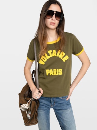 T-shirt Alys - T-shirt col rond manches courtes avec écriture à l'avant.