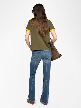 T-Shirt Alys - T-Shirt mit Rundhalsausschnitt und kurzen Ärmeln mit Schriftzug vorne.