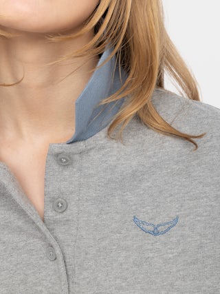 Mirta Polo - Short-sleeved polo with embroidered wings at the front.
