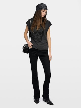 Cloe Tank Top - Sleeveless round neck t-shirt with print and small holes on the front.