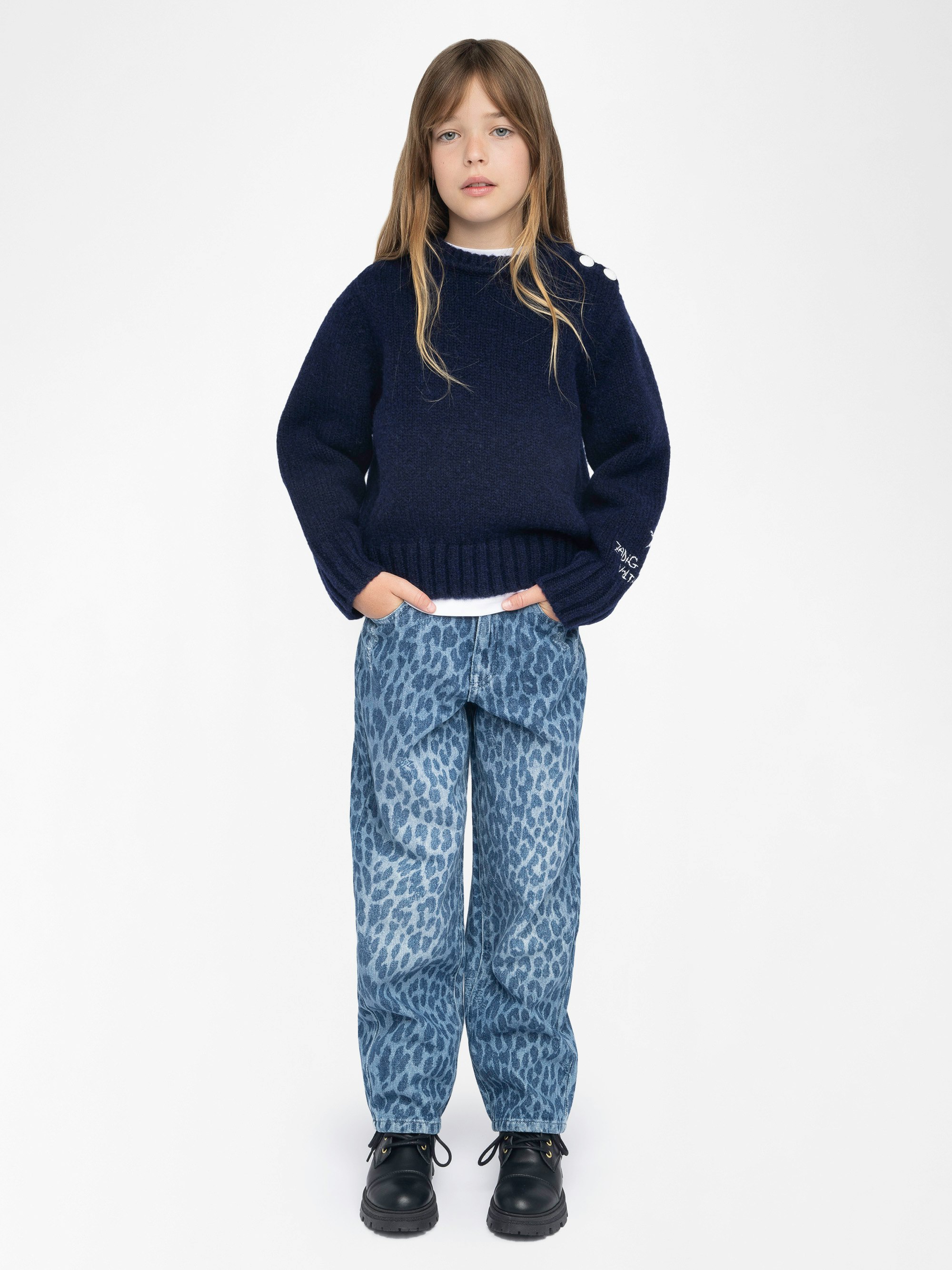 Malta Girl's Jumper - Wool jumper, round neck and buttoned opening on the shoulder, fancy logo embroidered on the sleeve.