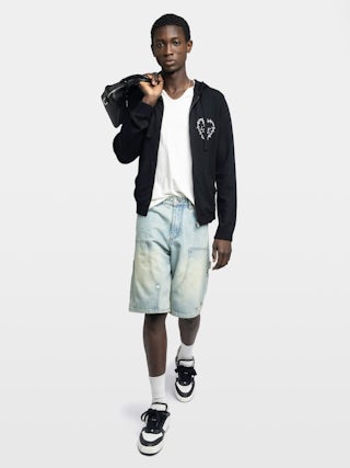 Cardigan Clash - Hooded cardigan with zip fastening and heart embroidery on the front.