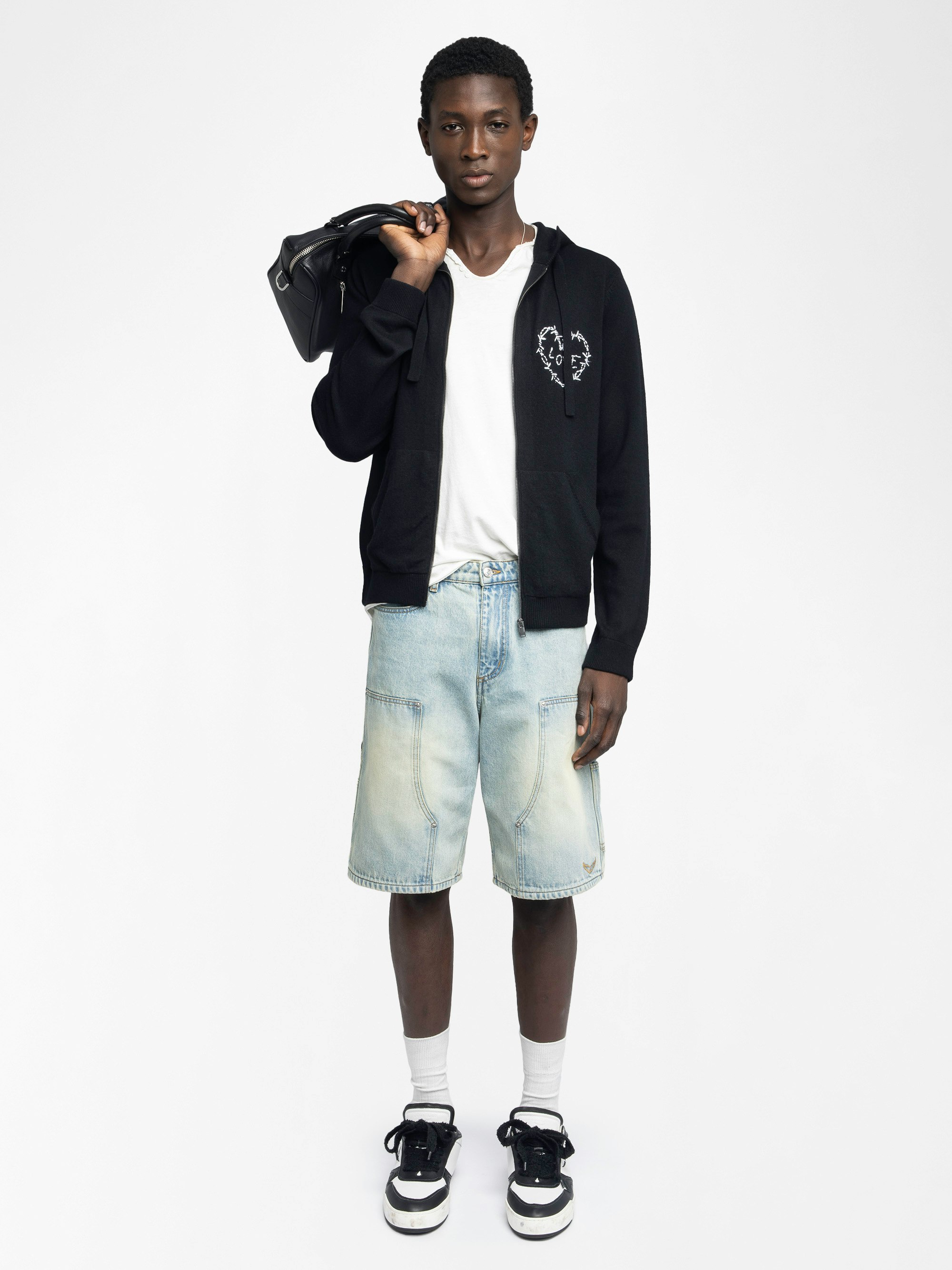 Clash Cardigan - Hooded cardigan with zip fastening and heart embroidery on the front.