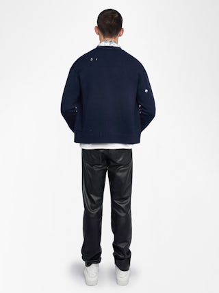 Mirko Cardigan - V-neck buttoned cardigan with distressed effect.