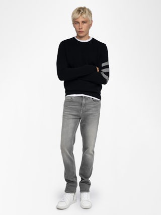 Kennedy Jumper 100% Cashmere - Long-sleeved black 100% cashmere jumper with arrow on left arm.