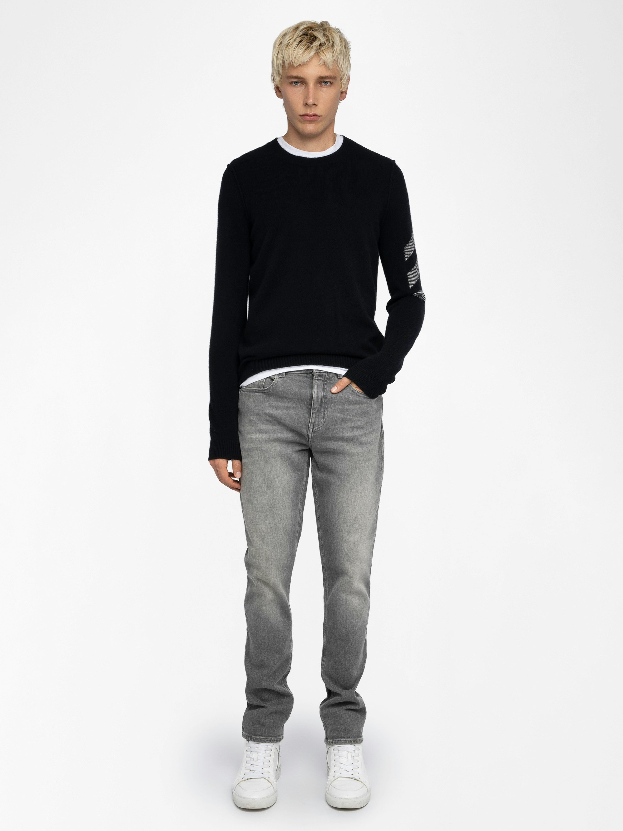 Kennedy Jumper 100% Cashmere - Long-sleeved black 100% cashmere jumper with arrow on left arm.