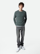 Pullover Kennedy 100% Kaschmir - Grauer Pullover aus 100% Kaschmir mit Rundhalsausschnitt und Pfeilen auf dem linken Ärmel.