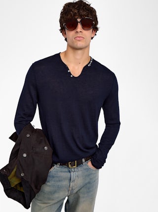 Maglia Monastir 100% cashmere - Maglia con collo Henley e ricamo "Revoltaire".
