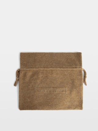 Calze Nacky 100% Cachemire - Calzini a metà polpaccio in 100% cashmere marrone e pochette.